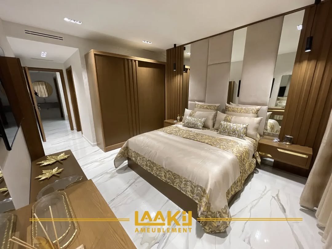 L'art du meuble et de la tradition.#decorationinterieur #deco #salonmarocain #salonmoderne #meubles #salleamanger #chambreacoucher